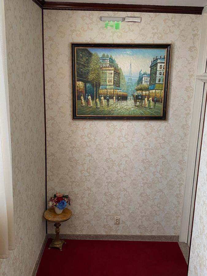 Hotel Onix Roman Bagian luar foto